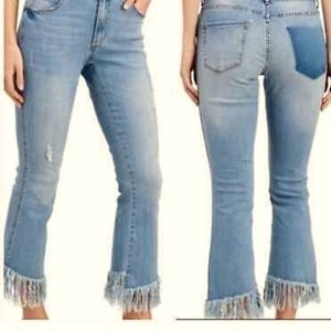 Women's distressed jeans